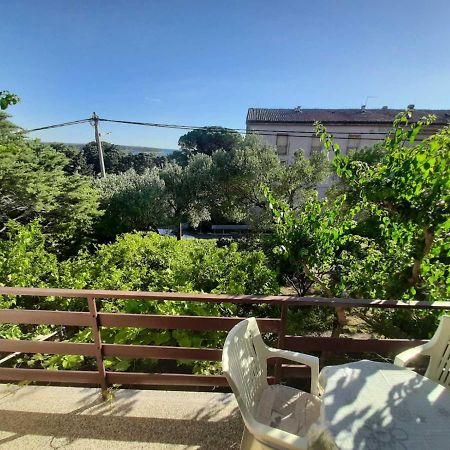 Apartment Spanjol Anka Rab Town Luaran gambar