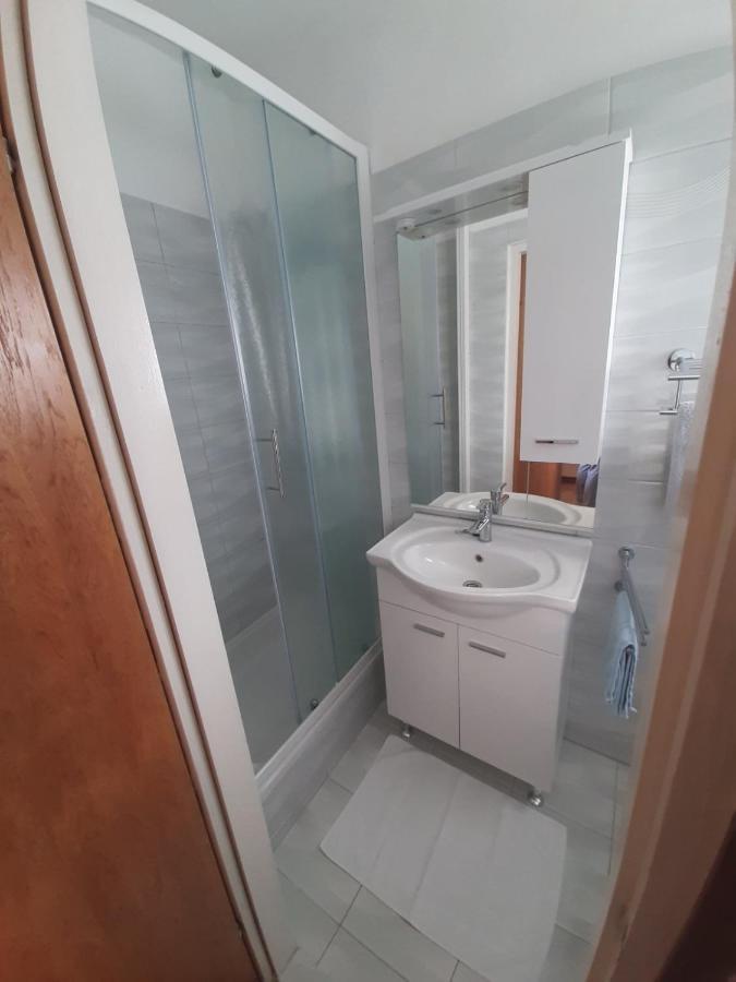 Apartment Spanjol Anka Rab Town Luaran gambar