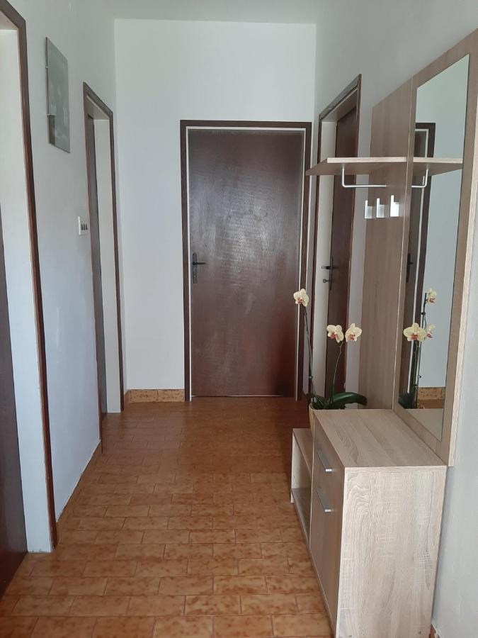 Apartment Spanjol Anka Rab Town Luaran gambar