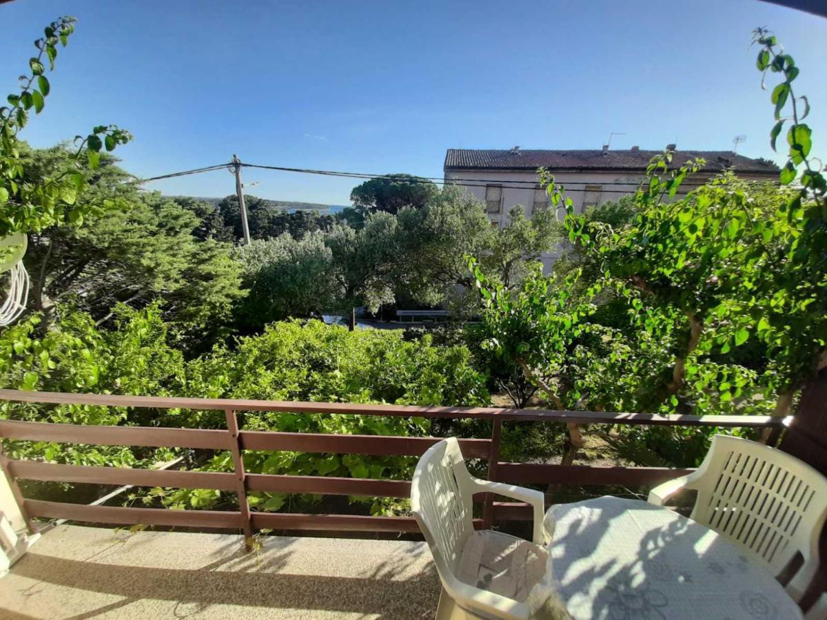 Apartment Spanjol Anka Rab Town Luaran gambar